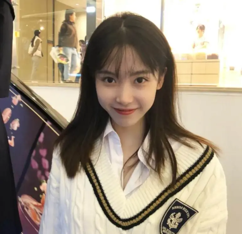 《VanessaAlesia》相关资源图片