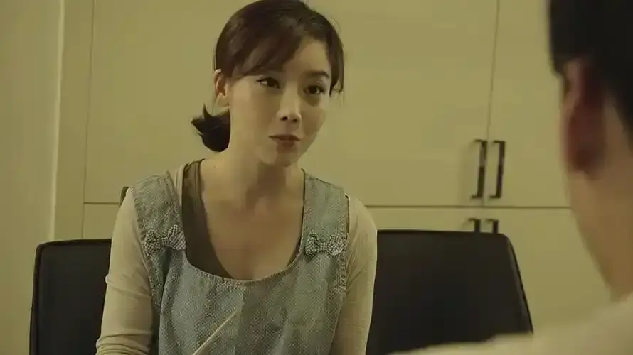 《妈妈的职业》韩剧4K超清全集在线观看 未删减中字免费无广告 策驰飞牛影院 网盘迅雷资源转存 拆解职场母亲隐秘人生