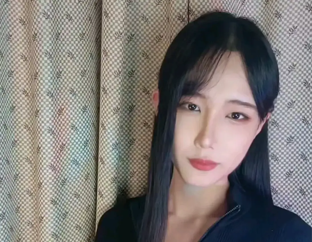 《sunny水水水》合集来袭 - TS博主真空死库水换装名场面成全网焦点，刷屏素材无删减，百度网盘等速下