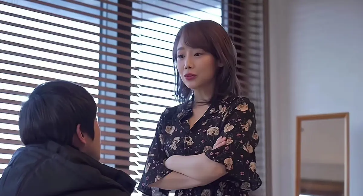 Housemaid Mom-女佣妈妈