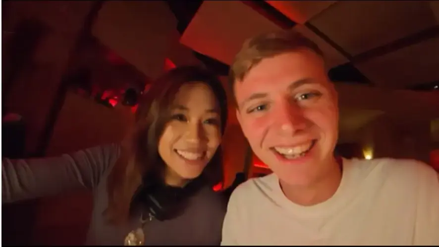 博主搭讪《西安麻辣烫女孩陈雨婷》4K未删减原视频，全片免费在线看，1080P高清画质！