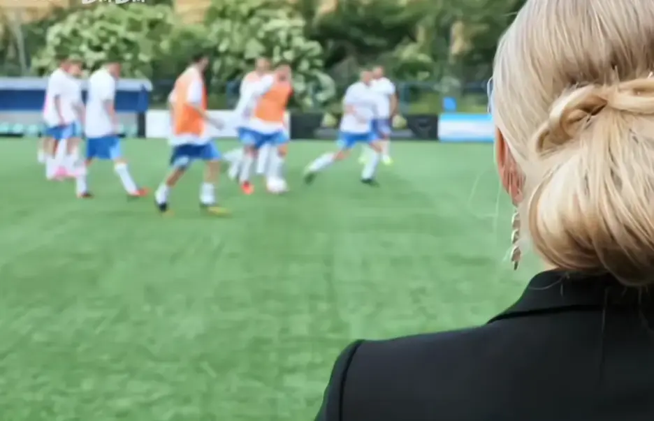 《footballersmoms》相关资源图片