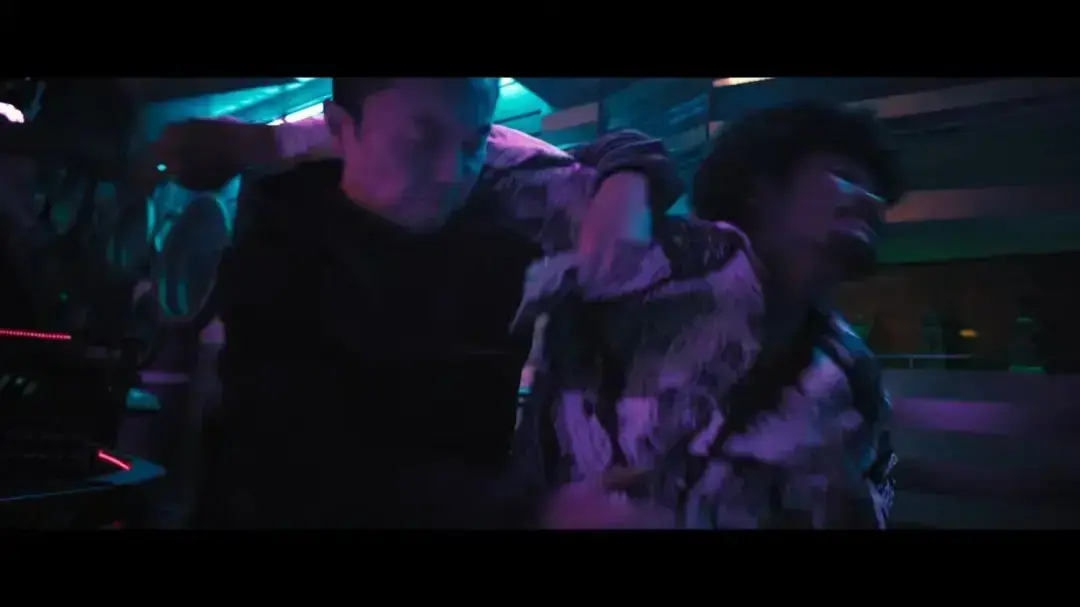 《火遮眼》-谢苗孤胆英雄动作片来袭 1080P高清完整版无删减在线看_《火遮眼》全季免费播放_《火遮眼》磁力链接资源下载 - 影视港湾
